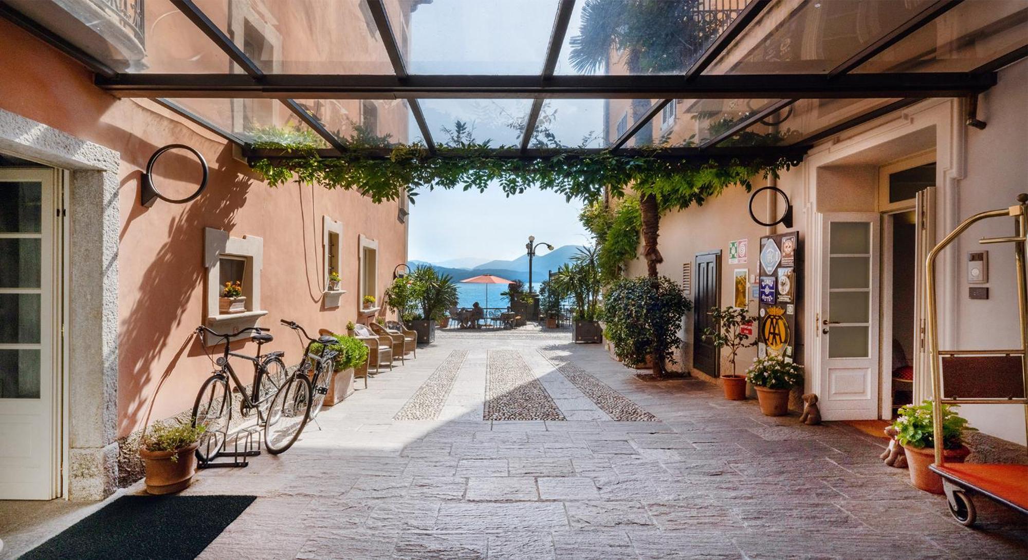 Residenza Dei Fiori Aparthotel Cannero Riviera Exteriör bild