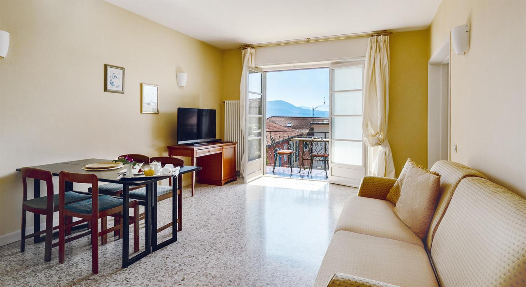 Residenza Dei Fiori Aparthotel Cannero Riviera Exteriör bild