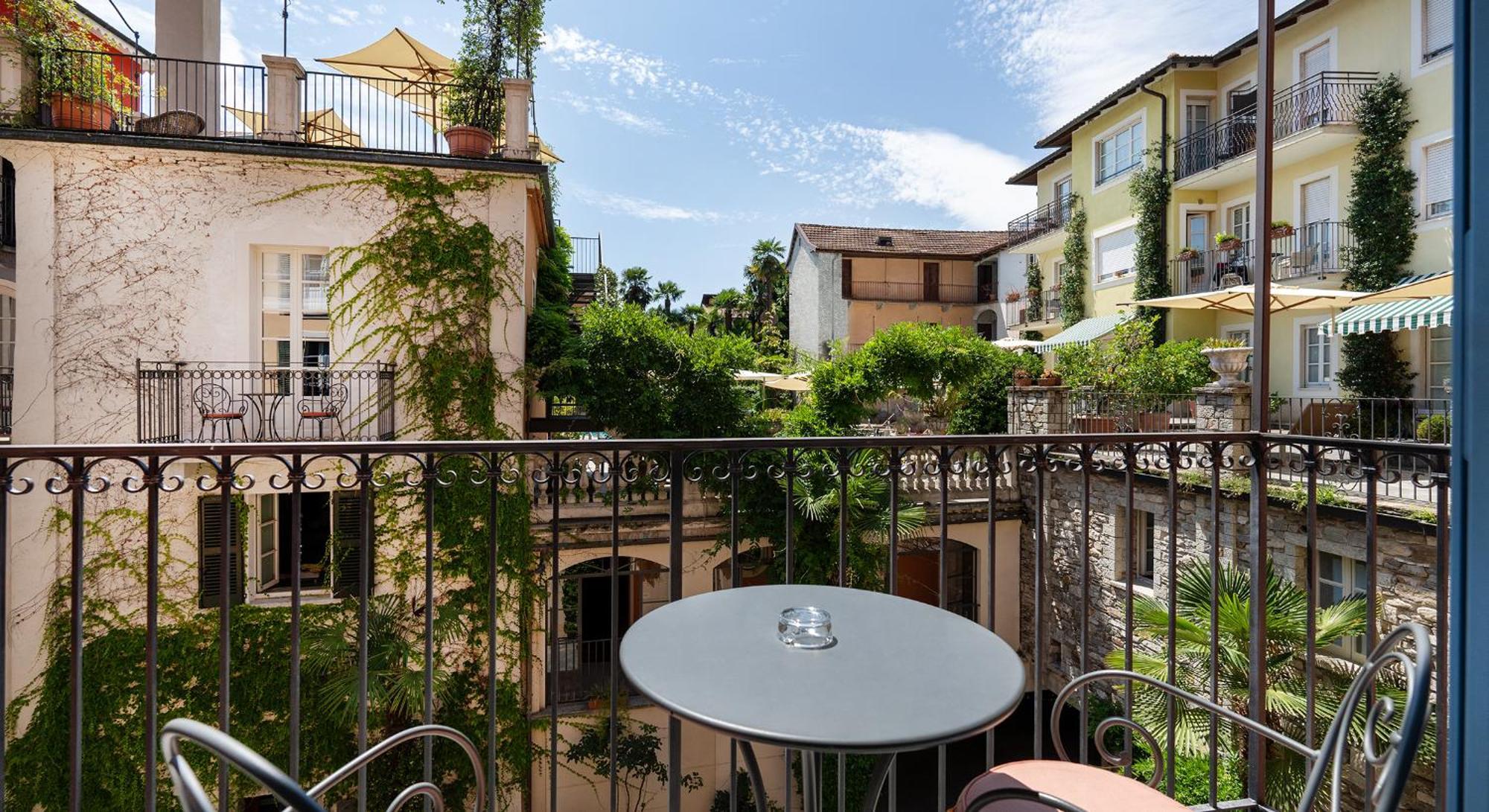 Residenza Dei Fiori Aparthotel Cannero Riviera Exteriör bild